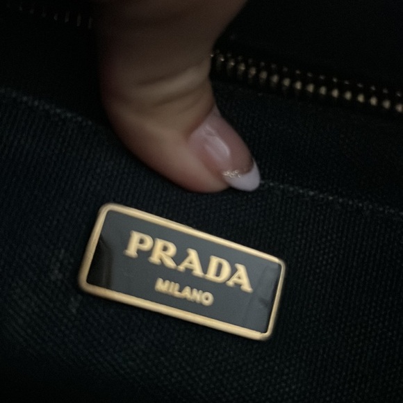 Prada canopy jean material medium size tote style purse wear on handle - Picture 4 of 6